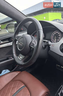 Седан Audi S8 2014 в 