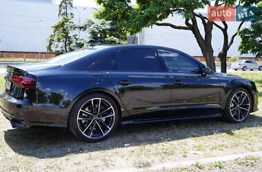 Седан Audi S8 2017 в Днепре