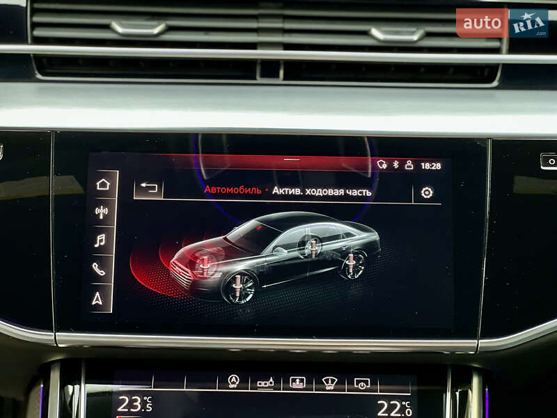 Седан Audi S8 2020 в Одесі