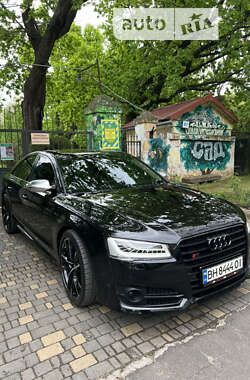 Седан Audi S8 2016 в Одесі