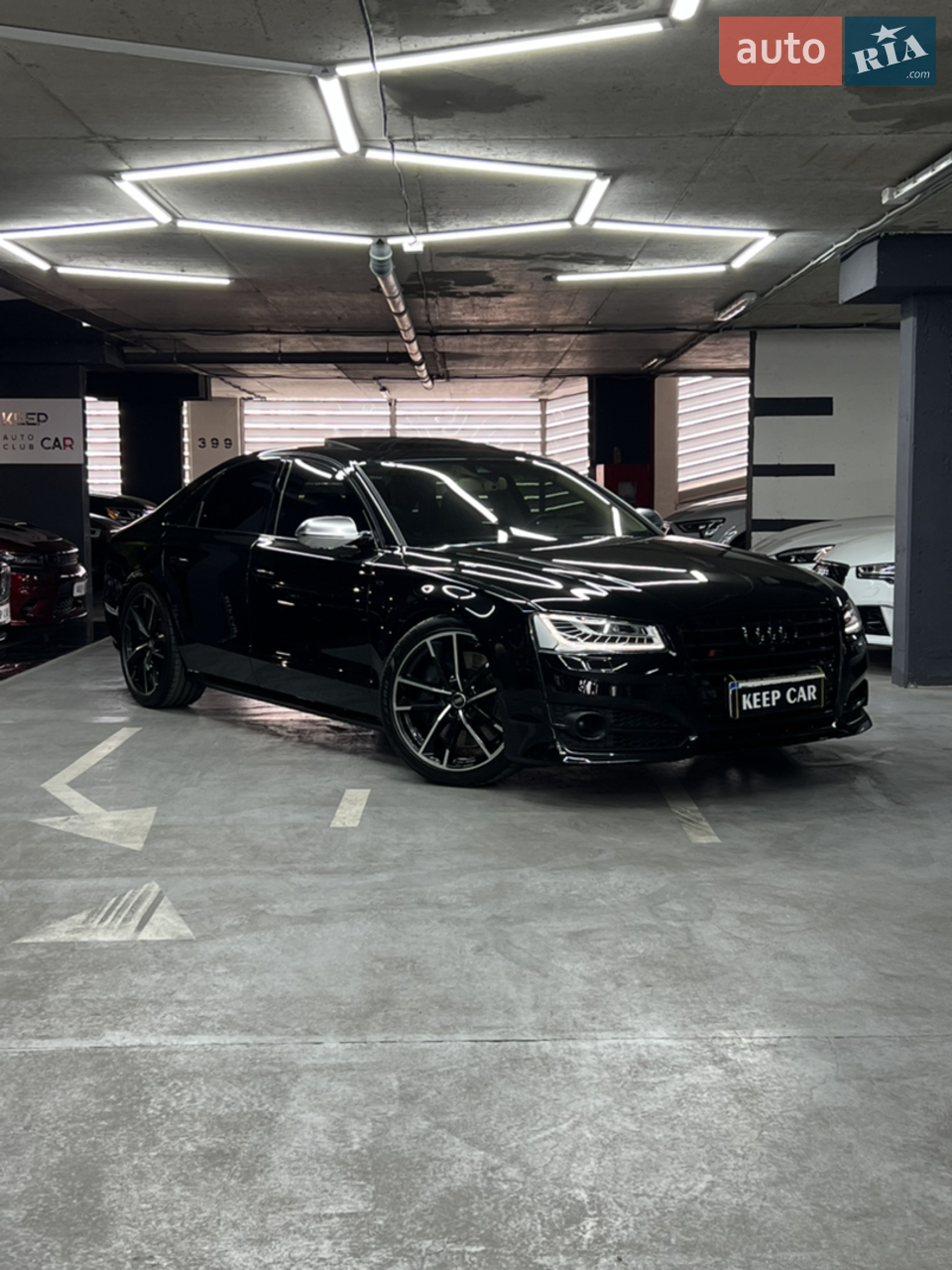 Оригінальний S8 Plus. 
Швидкий, комфортний, надійний бізнес-седан, що вже завоював любов фанатів по всьому світу. 
Повний привід з блокуванням, надійна АКПП (гідротрансформатор)
Приїхав із США повністю цілим ( викрадення )
Дуже багата комплектація:
Повний безключовий доступ
Дотяжки дверей
Люк
21 колеса
4-х зонний клімат контроль
Підігрів, вентиляція, масаж та пам'ять передніх сидінь
сидінь
Шторки
Датчики сліпих зон
Помічник паркування
Активна безпека 
Камера заднього виду
Огляд 360
Утримання у смузі
Система нічного бачення
Адаптивний круїз контроль
Мультируль з пелюстками
Проекція на лобове скло
Пневмопідвіска
Музика Bang& Olufsen

Доступна для покупки у лізинг, трейд-ін. 
Можлива оплата у криптовалюті.