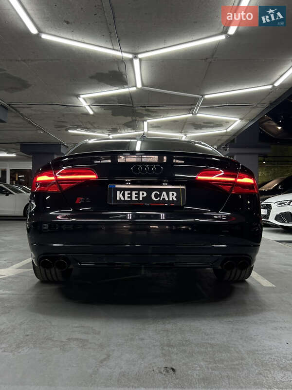 Седан Audi S8 2016 в Одессе
