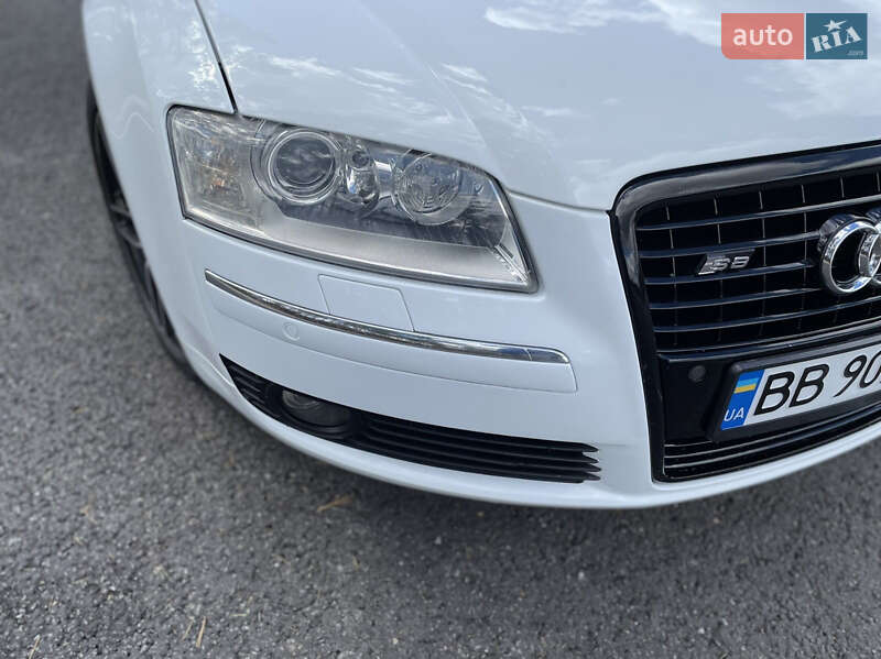 Седан Audi S8 2008 в Одессе