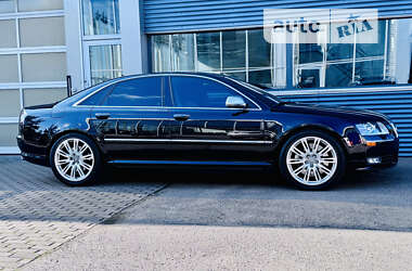 Седан Audi S8 2008 в Ровно