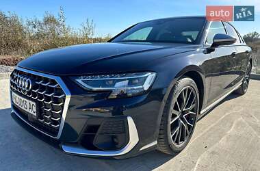 Седан Audi S8 2022 в 