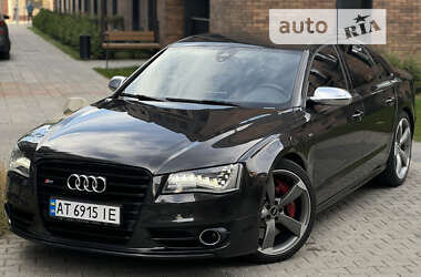 Седан Audi S8 2013 в Івано-Франківську