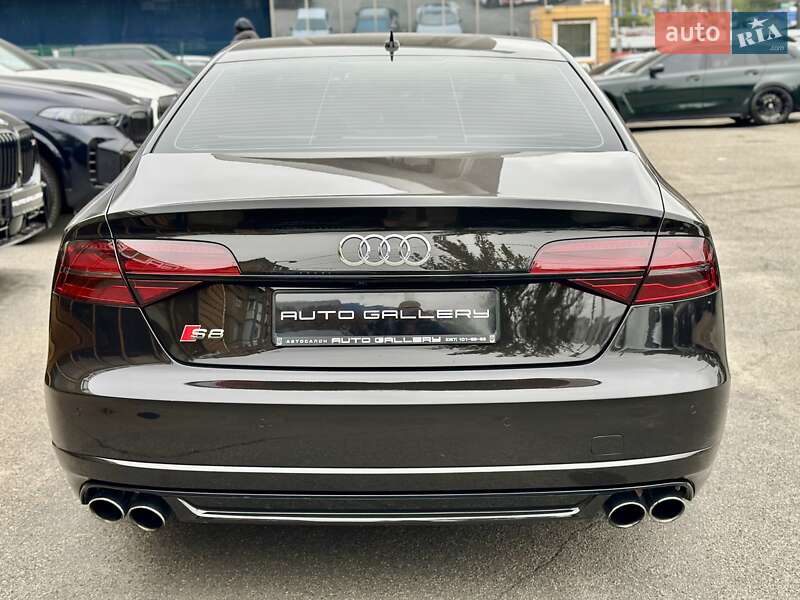 Седан Audi S8 2015 в Києві