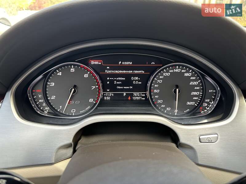 Седан Audi S8 2012 в Киеве