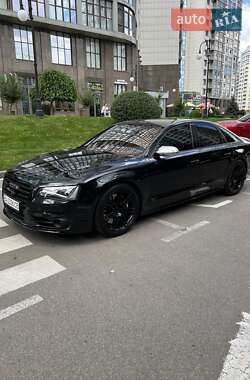 Седан Audi S8 2012 в Киеве