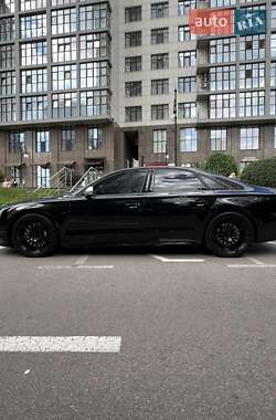 Седан Audi S8 2012 в Киеве