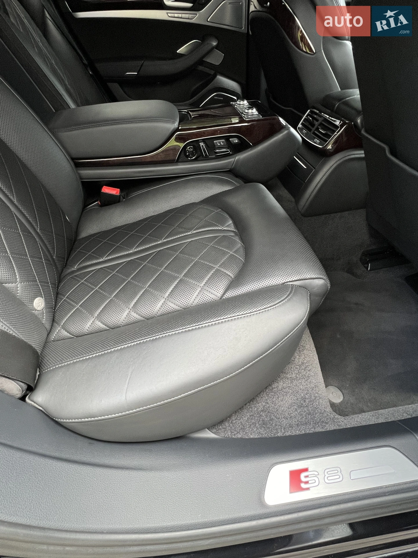 2012 Audi S8 - мініатюра 40