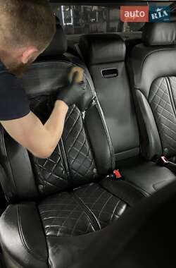 Седан Audi S8 2012 в 