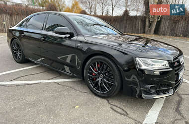 Седан Audi S8 2017 в 
