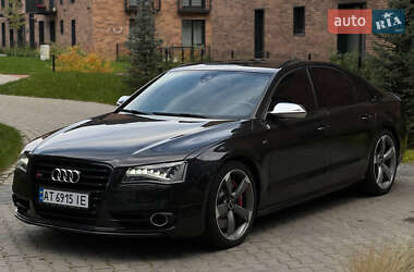 Седан Audi S8 2013 в Івано-Франківську