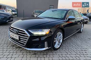 Седан Audi S8 2019 в 