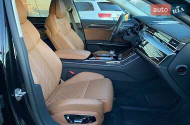 Седан Audi S8 2019 в 