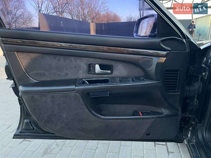 Седан Audi S8 2000 в Тернополе