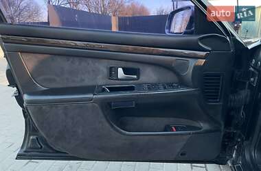 Седан Audi S8 2000 в 