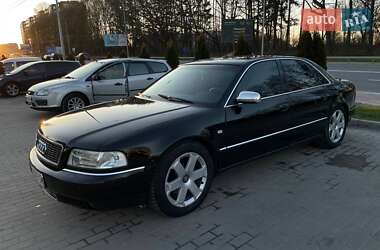 Седан Audi S8 2000 в 