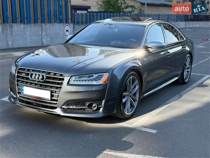 Audi S8 2016