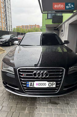 Седан Audi S8 2012 в Дніпрі
