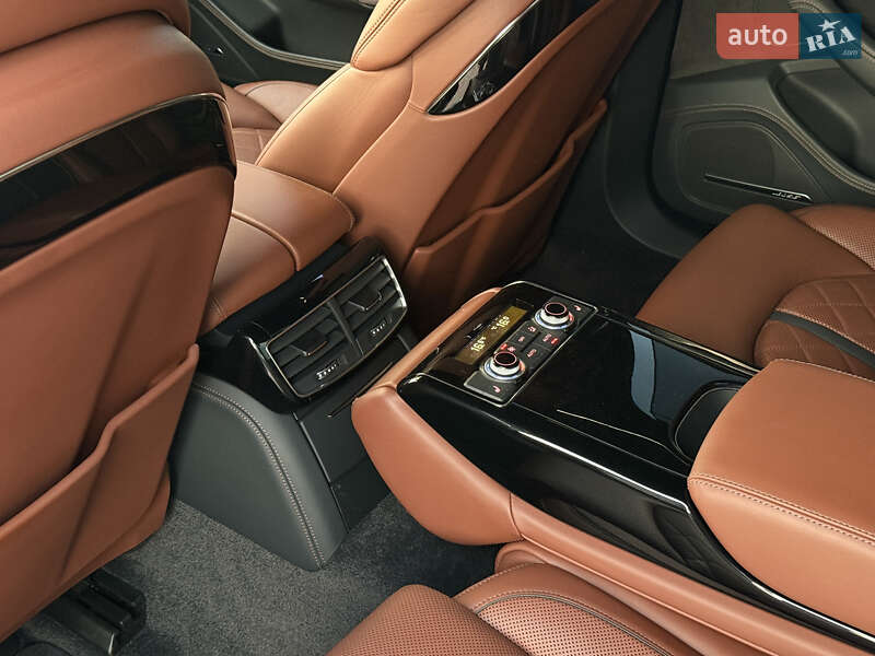 Седан Audi S8 2016 в Одессе