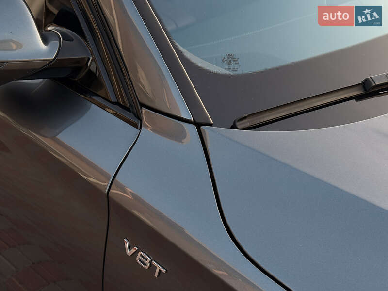 Седан Audi S8 2016 в Одессе