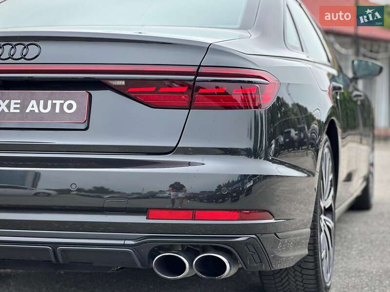 Седан Audi S8 2022 в Киеве
