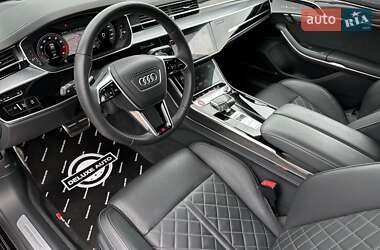 Седан Audi S8 2022 в 