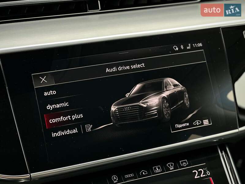 Седан Audi S8 2022 в Киеве