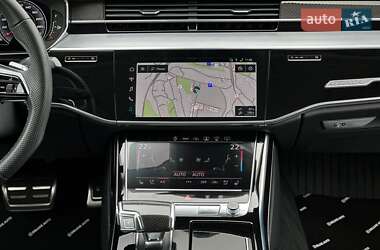 Седан Audi S8 2022 в 