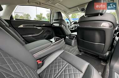 Седан Audi S8 2022 в 