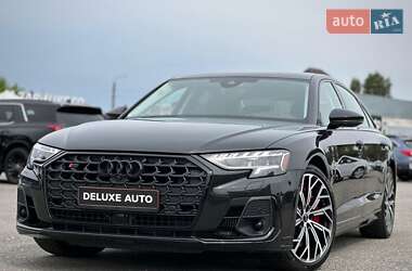 Седан Audi S8 2022 в 
