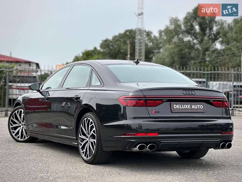 Седан Audi S8 2022 в Киеве