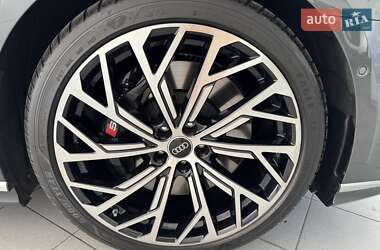Седан Audi S8 2024 в 