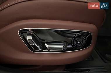 Седан Audi S8 2024 в 