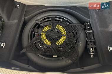 Седан Audi S8 2024 в 