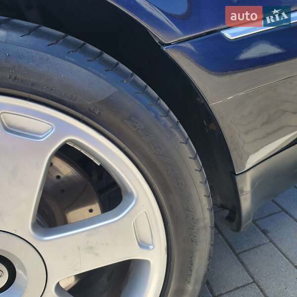 Седан Audi S8 1999 в Калуші