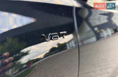 Седан Audi S8 2016 в 