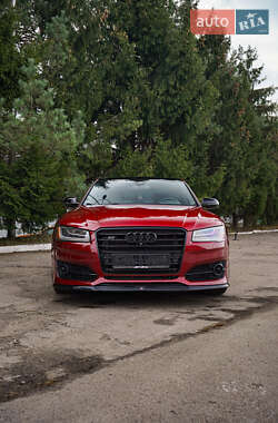 Седан Audi S8 2014 в 