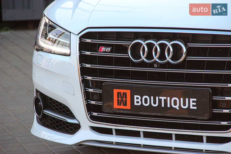 Седан Audi S8 2014 в Одессе