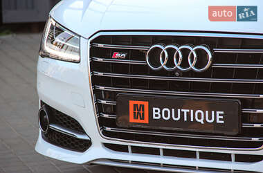 Седан Audi S8 2014 в 