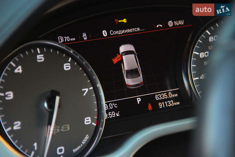 Седан Audi S8 2014 в Одессе