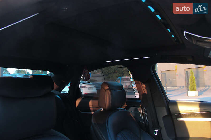 Седан Audi S8 2014 в Одессе