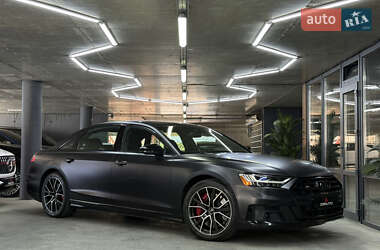 Седан Audi S8 2020 в 
