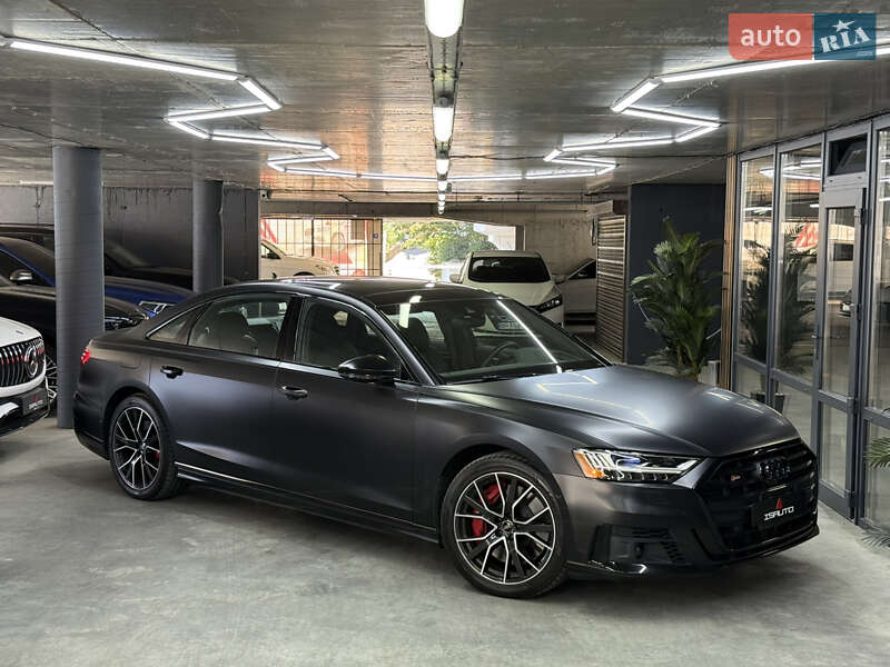 Audi S8 2020