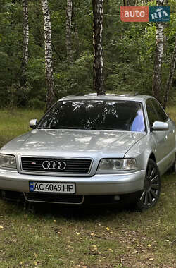 Седан Audi S8 1998 в Володимирі