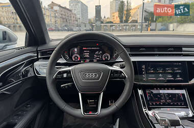Седан Audi S8 2024 в 