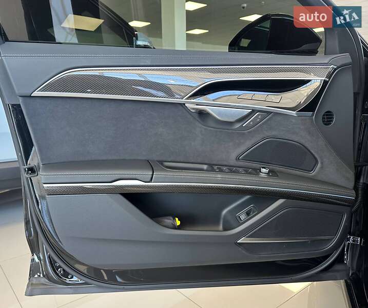 Седан Audi S8 2025 в Киеве фото 12 Седан Audi S8 2025 в Киеве
