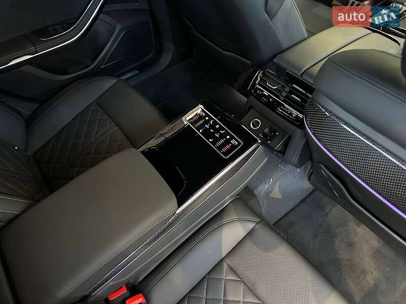 Седан Audi S8 2025 в Киеве фото 25 Седан Audi S8 2025 в Киеве
